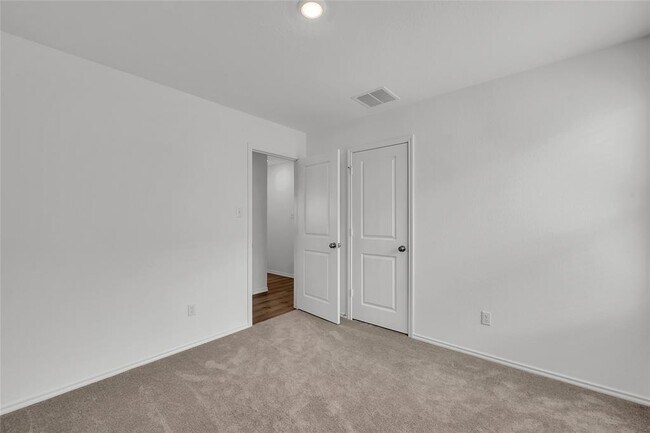 Building Photo - 125 Hal Norton Wy
