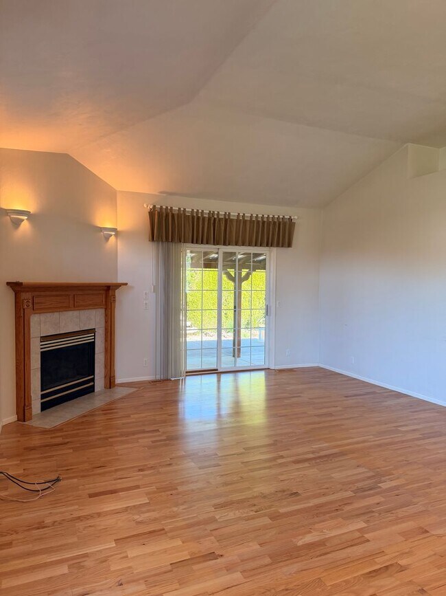 Building Photo - 3- Bedroom home in Hayden Bridge
