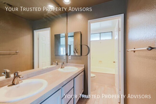 Building Photo - 11446 Madera Rosa Way