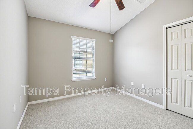 Building Photo - 5704 Kingletsound