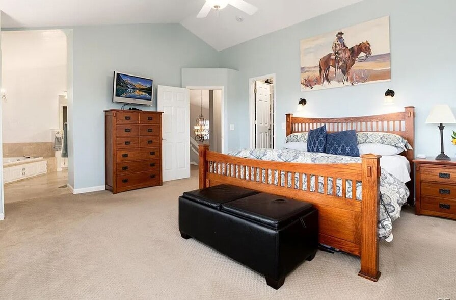 Master Bedroom - 9393 Prairie View Dr