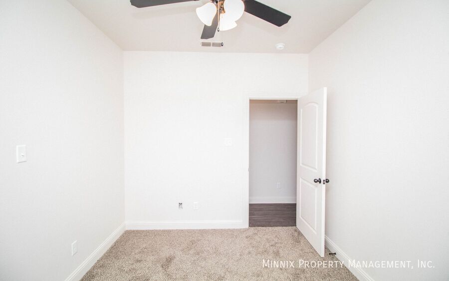 Building Photo - 1709 102nd St