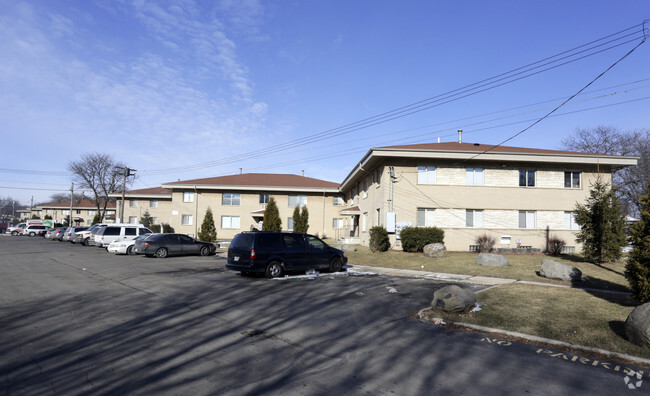 Primary Photo - Carmen Court Apartments