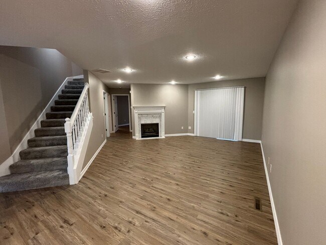 Primary Photo - 4313-4315 N Morgan Ct