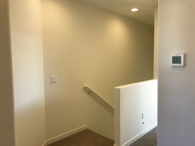 Building Photo - Three story townhouse near UNR.