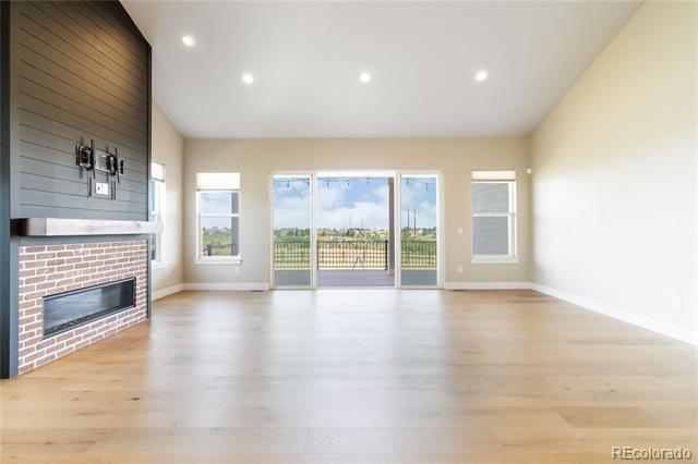Building Photo - 2554 Eastview Dr