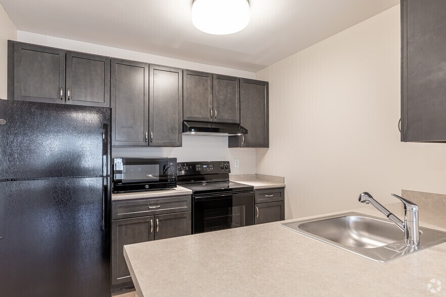 Oak Tree Village 89 Preston Rd Griswold CT 06351 Apartment Finder