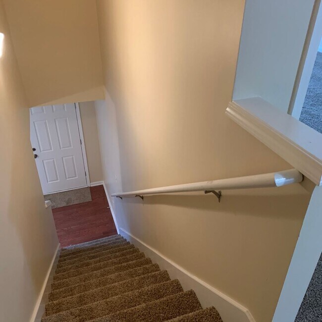 Building Photo - Coming Soon! Nice 3 bedroom house in convenient location