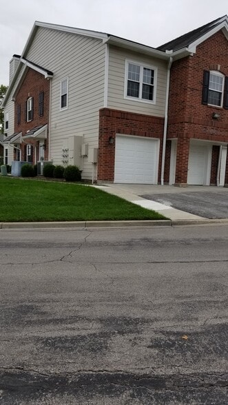 Building Photo - 11618 Tomahawk Creek Pky