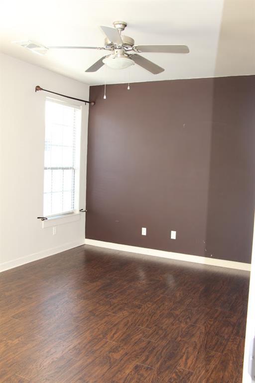 Building Photo - 12800 Venice Ln