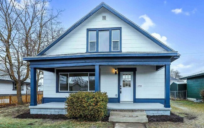 Front - 1719 E Empire Ave