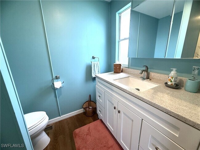 Building Photo - 455 Jacaramba Ct