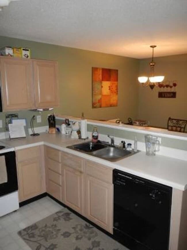 Building Photo - Durham / 2BR Townhouse of Pope Rd AVAIL