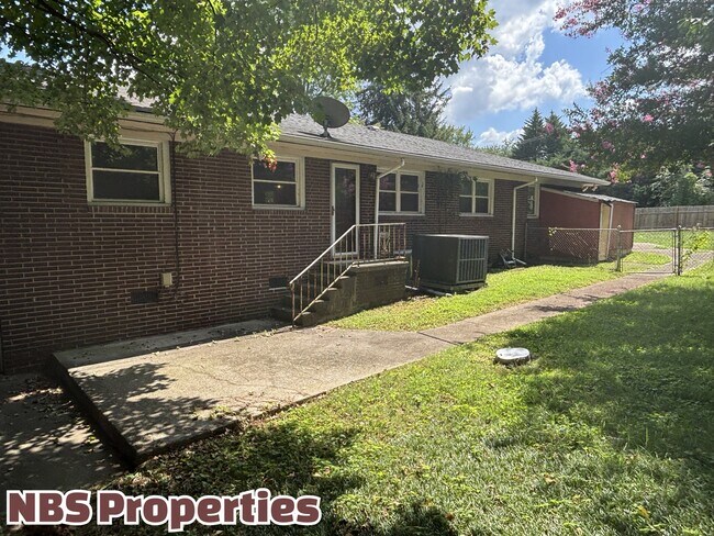 Building Photo - 6919 Haverhill Dr NW