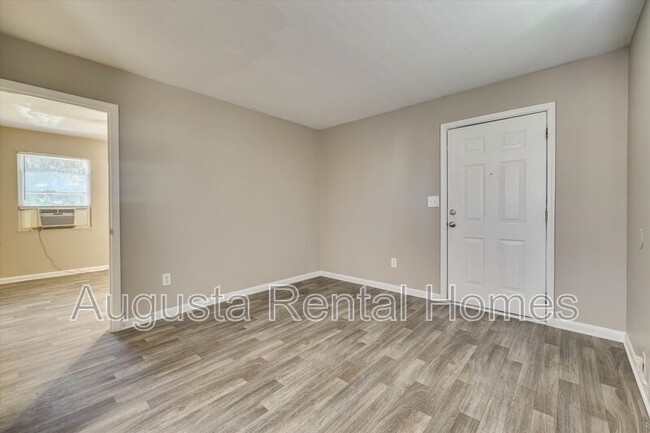Building Photo - 327 Verdery Dr