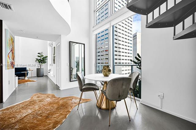 Building Photo - 300 S Biscayne Blvd