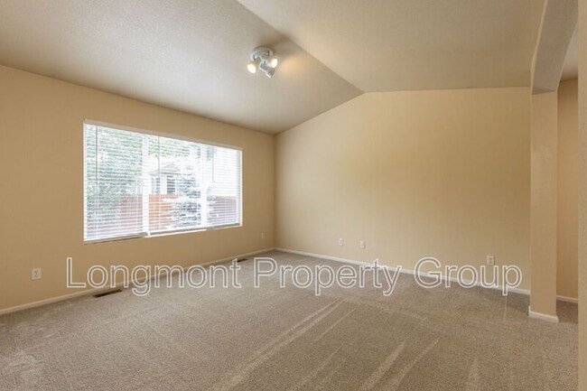Building Photo - 1404 Tonkin Pl