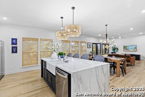 Building Photo - 6789 river