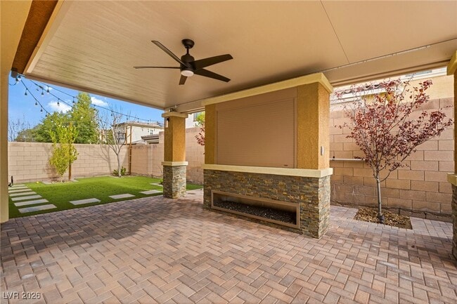 Building Photo - 2198 Trivero St