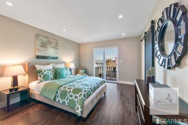 Building Photo - Bernal Heights Oasis: Stunning Renovated View Home with Modern Chic Open House Sunday 1/18 2-4