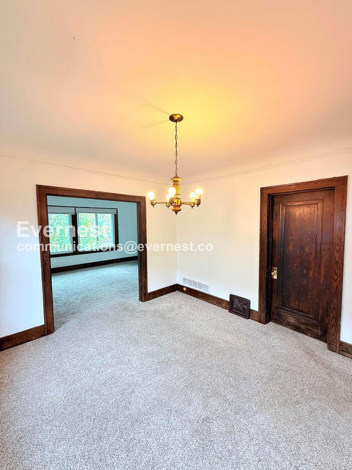 Building Photo - 3498 Haverhill St