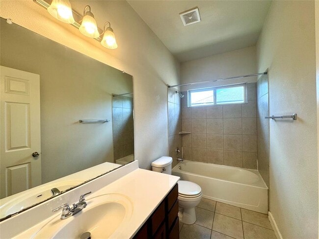 Building Photo - 4016 Kenter Crossing