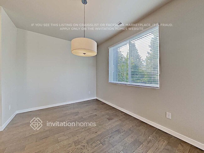 Building Photo - 11211 14th Pl SE