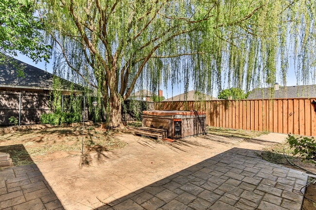 Building Photo - Beautiful Home Located South of Frenship High school!