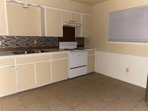 Building Photo - Nicely remodeled 2 bedroom, 1 bath apartment homes minutes from Fort Hood