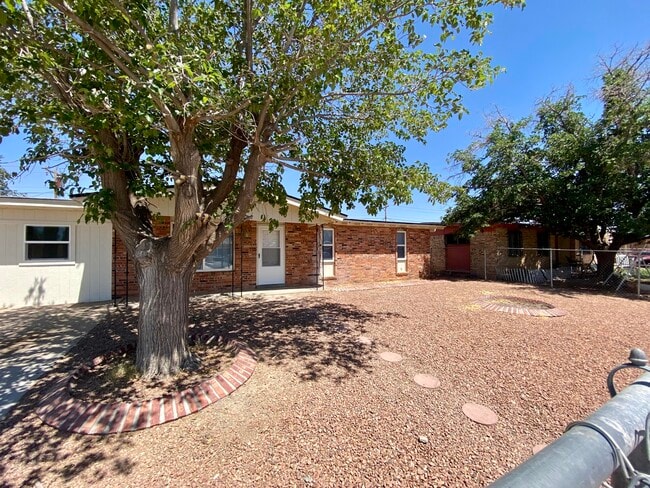 Building Photo - 10457 Omega Cir