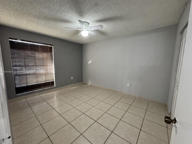 Building Photo - 7101 Miami Lakes Dr