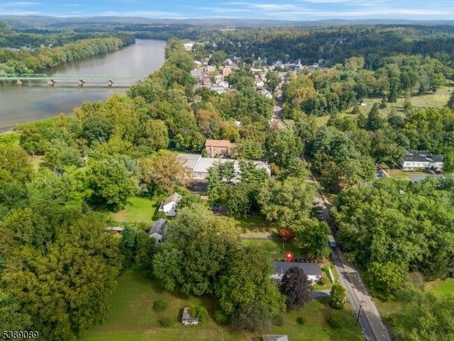 Building Photo - 68 Trenton Ave