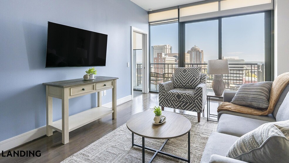 Building Photo - 777 Preston St