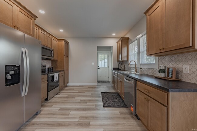 Building Photo - 2013 Vogel Rd