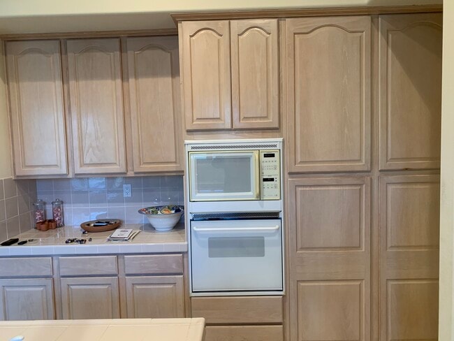 Building Photo - 2481 Verna Ct