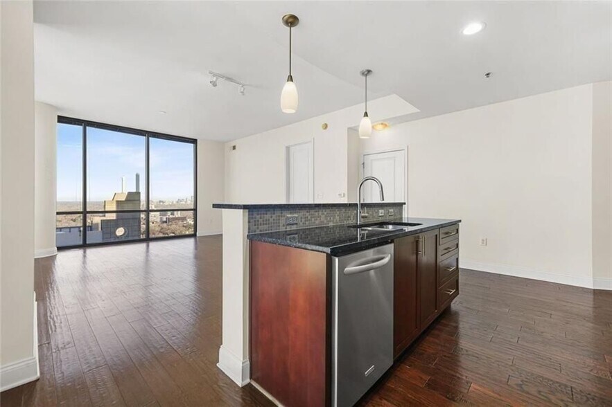 Building Photo - 270 17th St NW