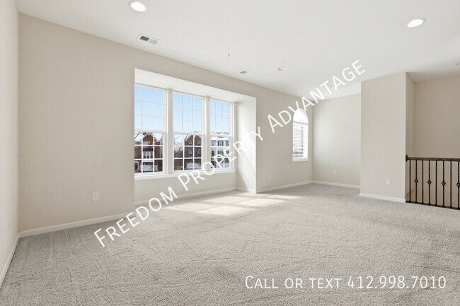 Building Photo - 412 Olive Ln