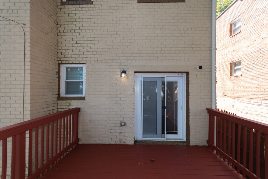 Building Photo - 4258 Edson Pl NE