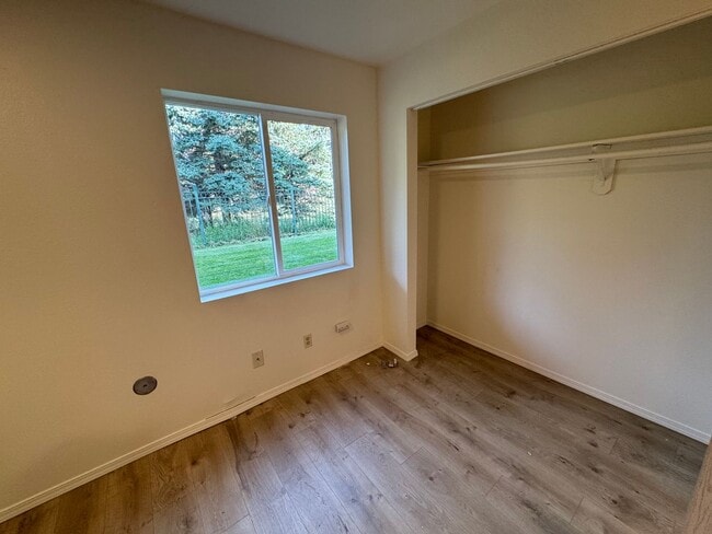 Building Photo - FULLY GUTTED & RENOVATED 4-Bedroom Condo N...