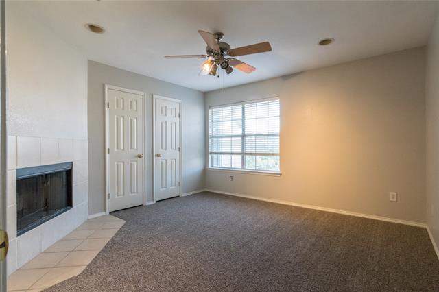 Building Photo - 3904 Brandon Park Dr