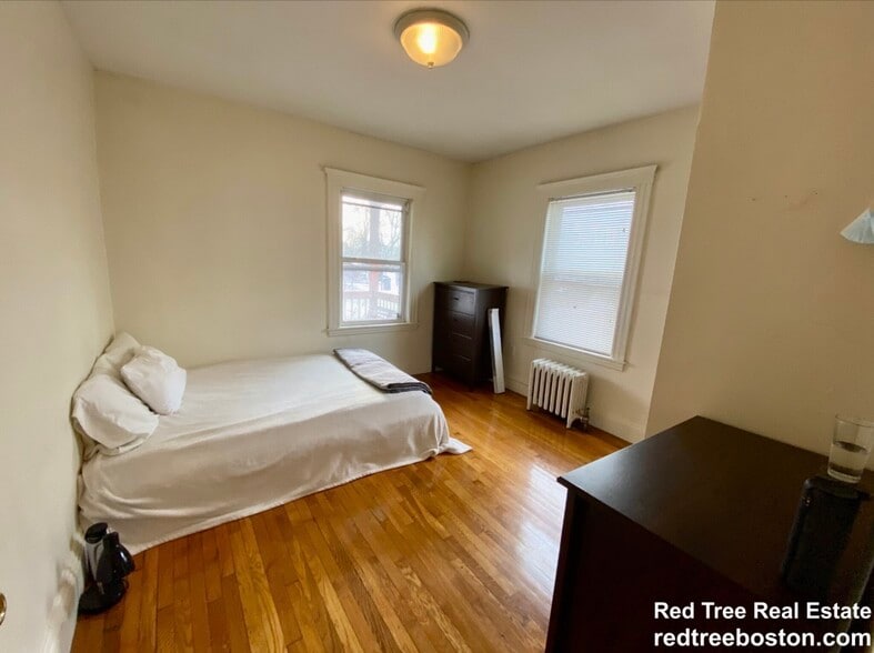 Building Photo - 46 Brookley Rd