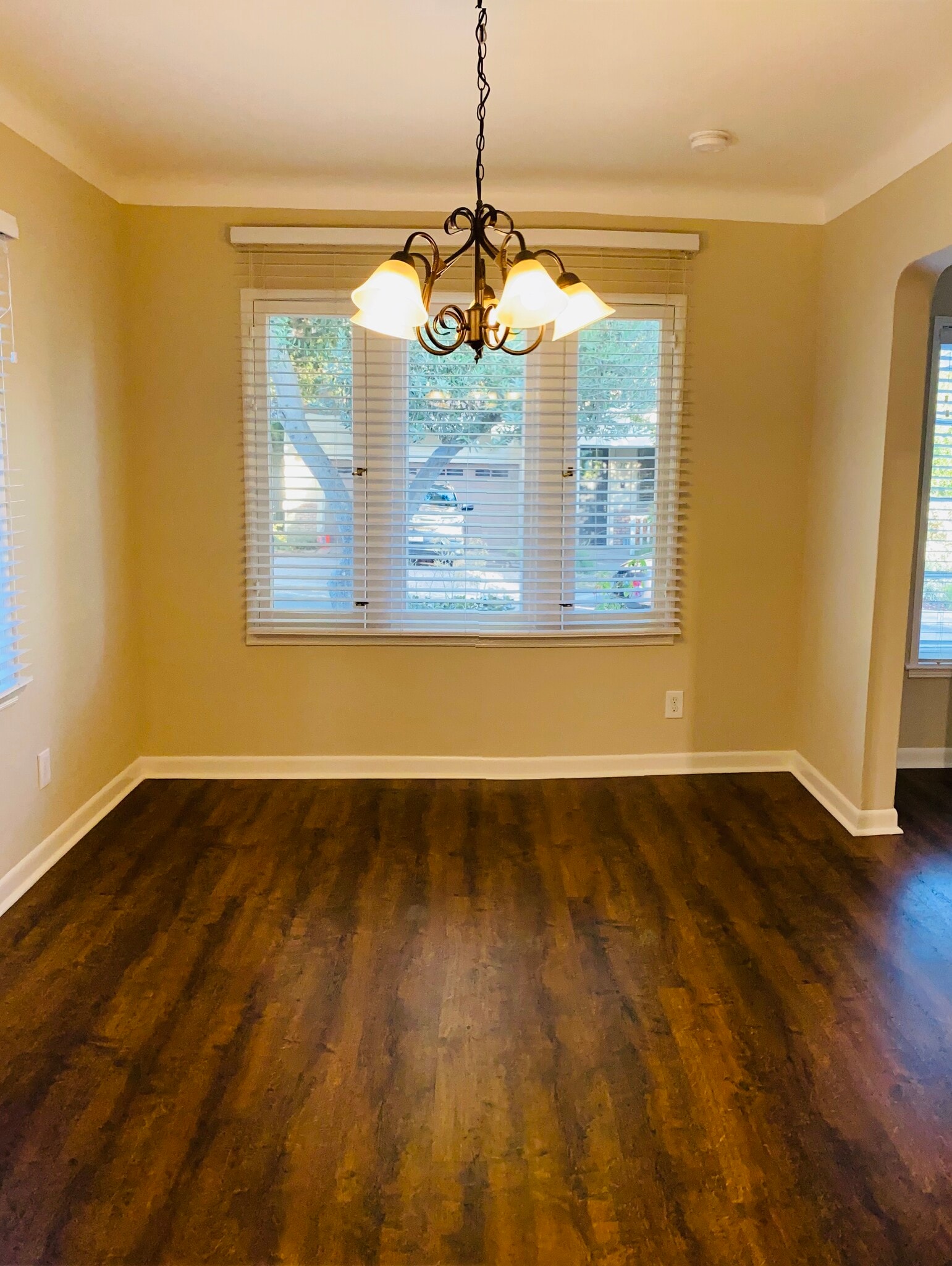 Dinning Roon - 67 Windsor Ln