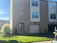 Building Photo - 3321 Carl Dr