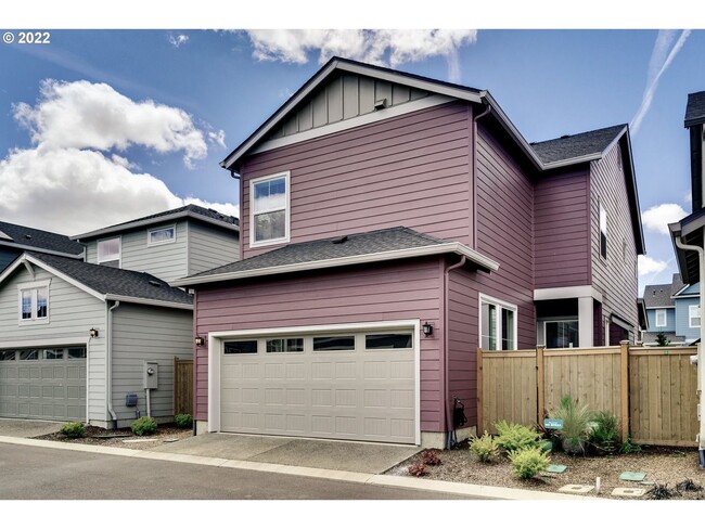 Building Photo - Beautiful Contemporary Home in Hillsboro near Reed's Crossing