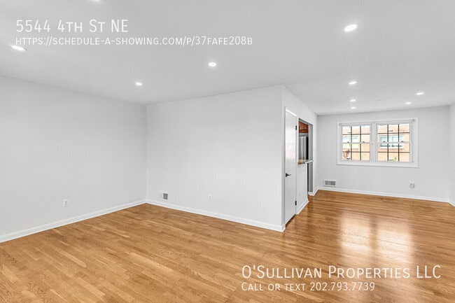 Building Photo - 5544 4th St NE