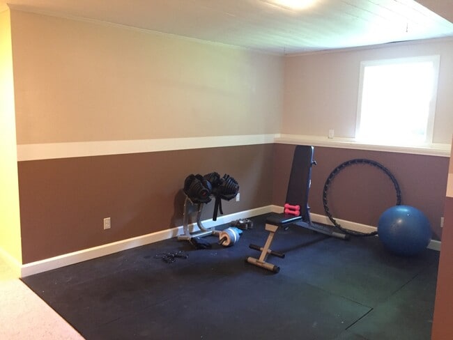 Building Photo - {7301} Quiet Cul-de-sac + Three Car Garage + Updated Kitchen + Finished Basement + Bedroom Level ...