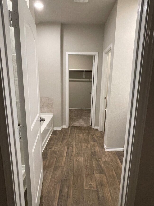 Building Photo - 16004 Birch Bay Ln