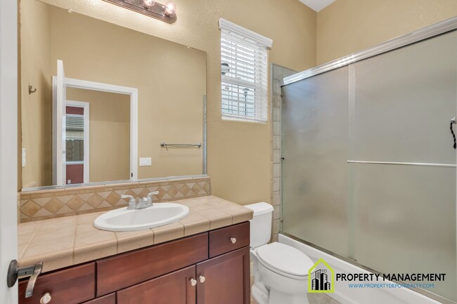 Building Photo - Exceptional Single-Story Home for Rent - 2...