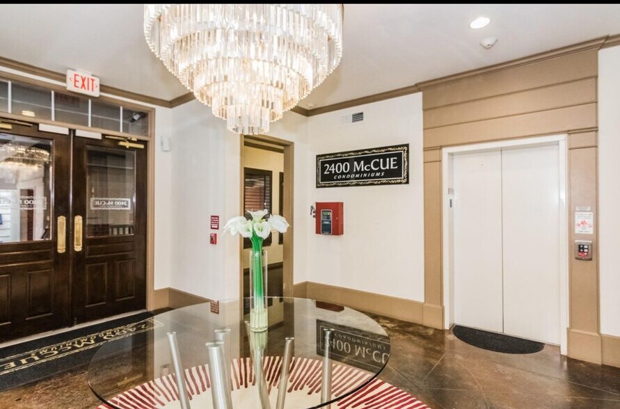 Building Photo - 2400 McCue Rd