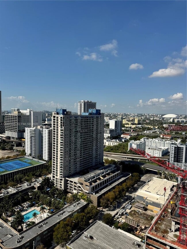 Building Photo - 20 NE 11th St